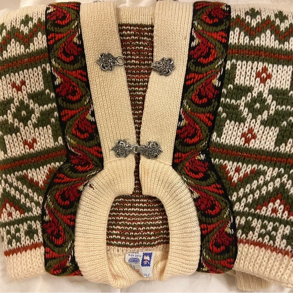 Cream Wool Sweaters - Picture 7 of 7